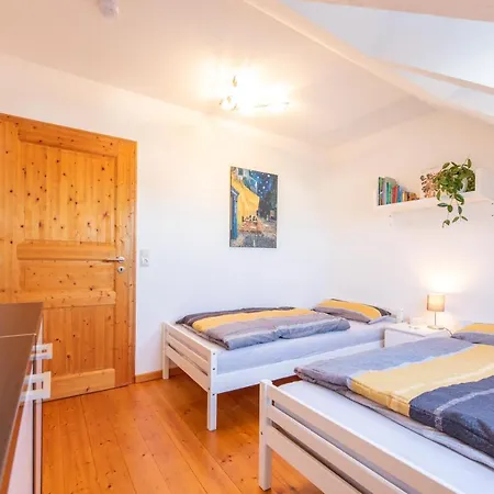 Appartement Grosse 120 Qm Fuer 6-12 Personen Mit Parkplatz Nahe Bamberg
