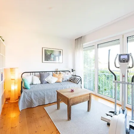 Grosse 120 Qm Fuer 6-12 Personen Mit Parkplatz Nahe Bamberg * Adelsdorf