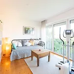 Grosse 120 Qm Ferienwohnung Fuer 6-12 Personen Mit Parkplatz Nahe Bamberg * Adelsdorf
