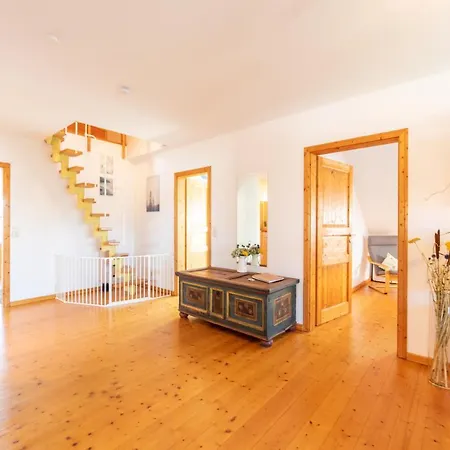 Apartment Grosse 120 Qm Fuer 6-12 Personen Mit Parkplatz Nahe Bamberg Adelsdorf