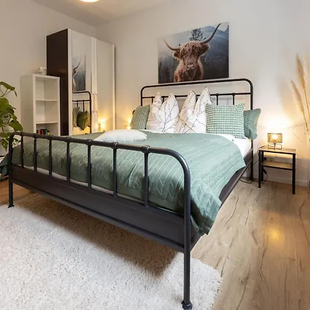 Perfekt Fuer Gruppen, Familien & Geschaeftsreisende - Naehe Bamberg & Erlangen Apartment *