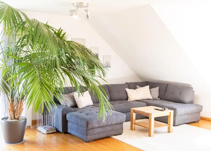 Grosse 120 Qm Ferienwohnung Fuer 6-12 Personen Mit Parkplatz Nahe Bamberg Appartement