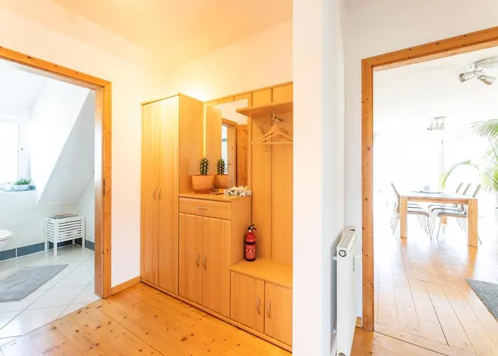 Grosse 120 Qm Ferienwohnung Fuer 6-12 Personen Mit Parkplatz Nahe Bamberg Appartement