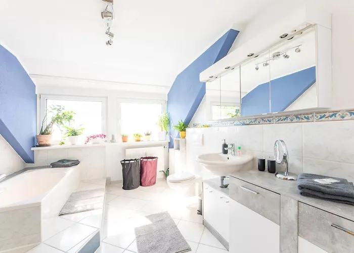 Appartement Grosse 120 Qm Ferienwohnung Fuer 6-12 Personen Mit Parkplatz Nahe Bamberg